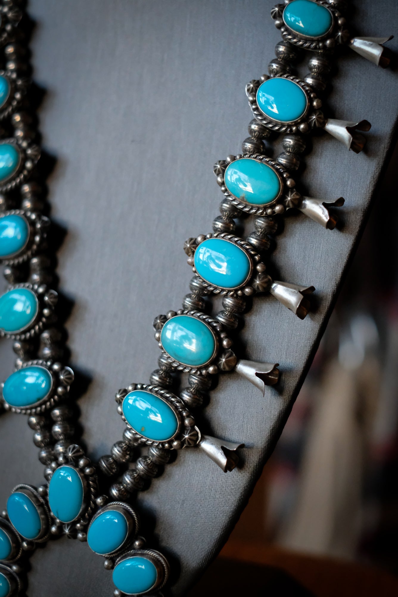 Kingman Turquoise Squash Blossom Necklace | Bob Becenti (Navajo) #2531 Pat Seeds