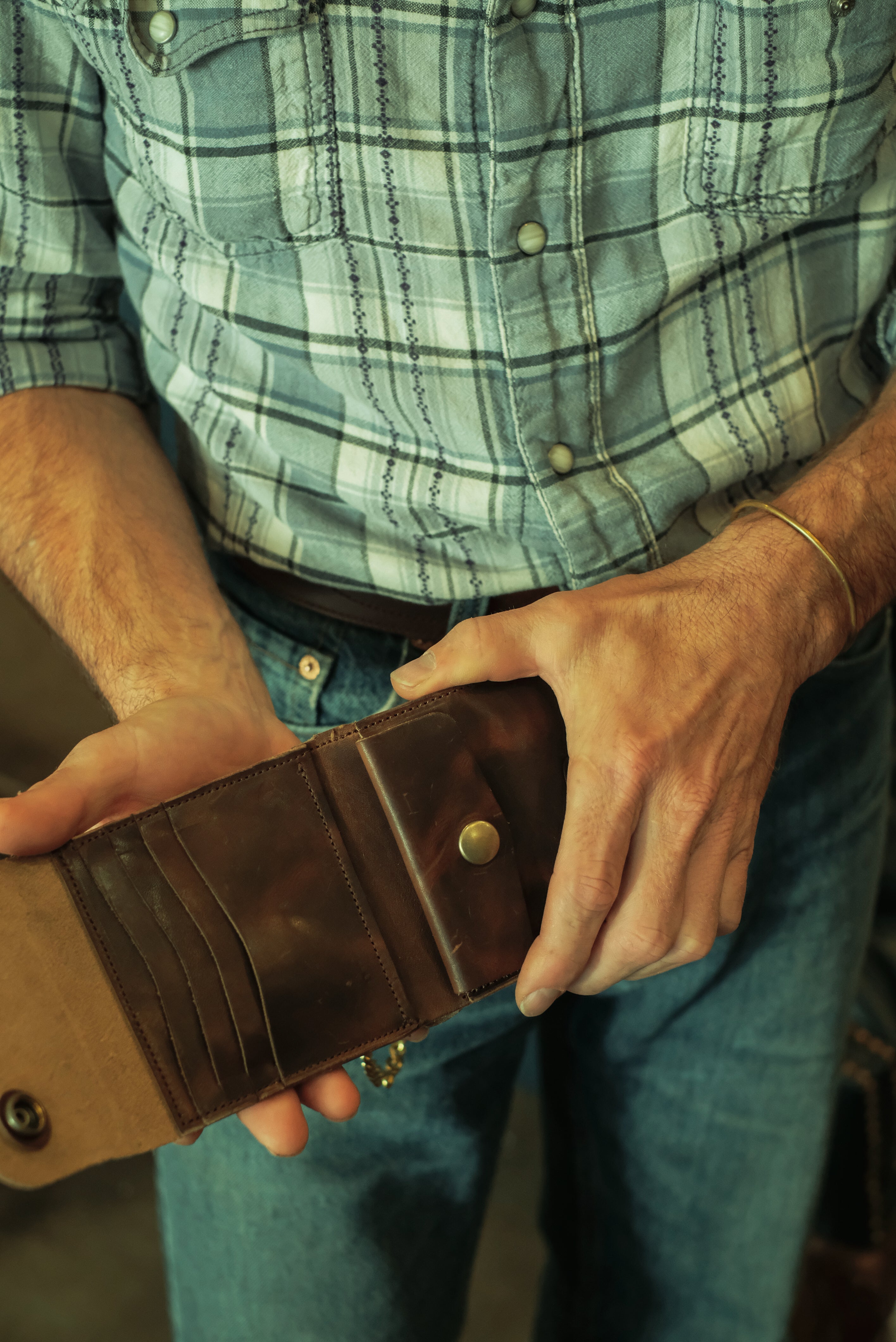 Chain Wallet Bell & Oak