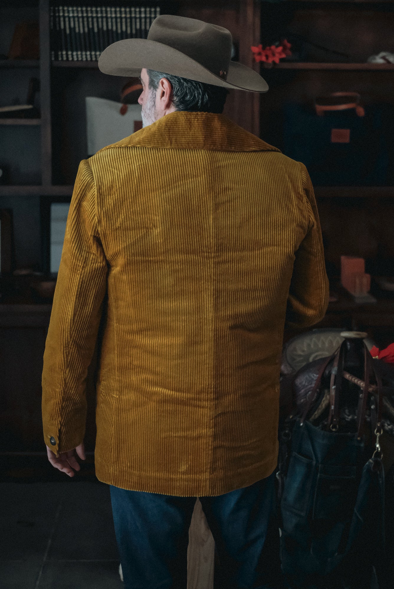 Western-Inspired Men's Corduroy Jacket - Gold
