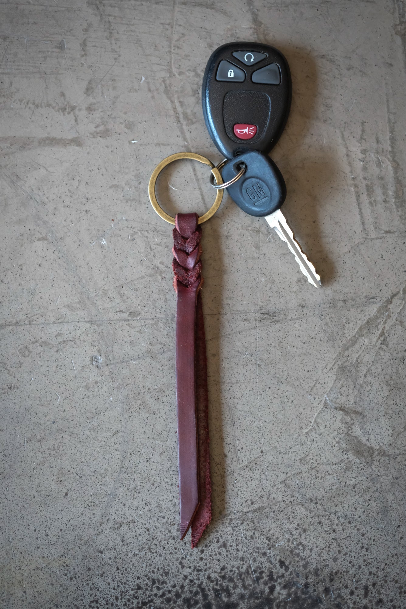 Saddle String Key Fob